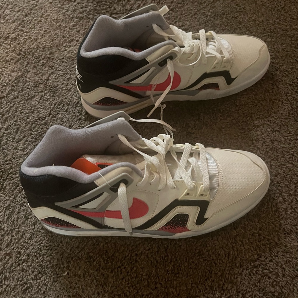 Mens Size 13 Nike Air Tech Challenge ll Hot Lava (2014)